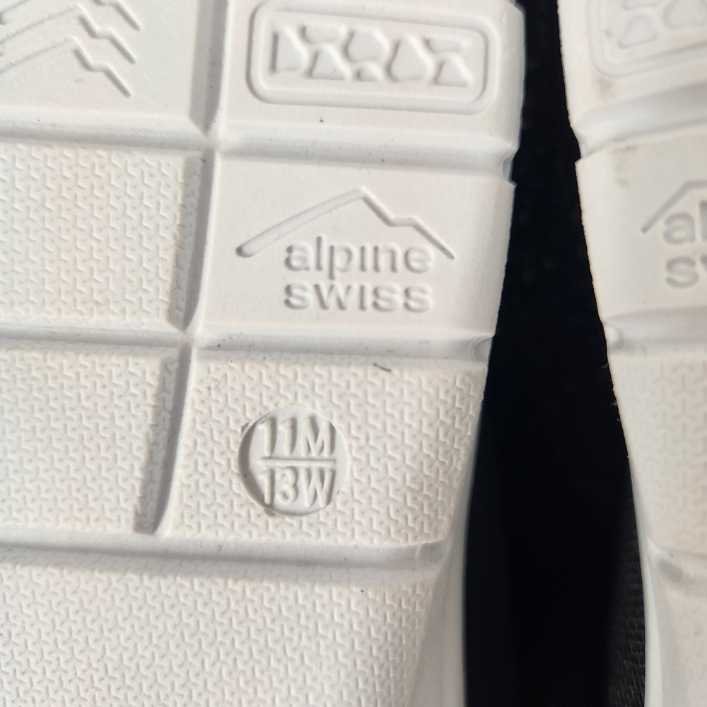 Alpine Swiss Shoes - Picture 2 of 6
